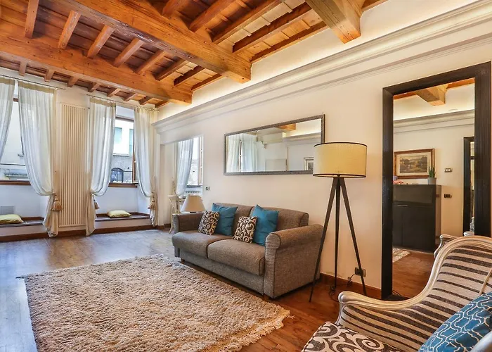 Pontevecchio Stylish Apartment In Florence